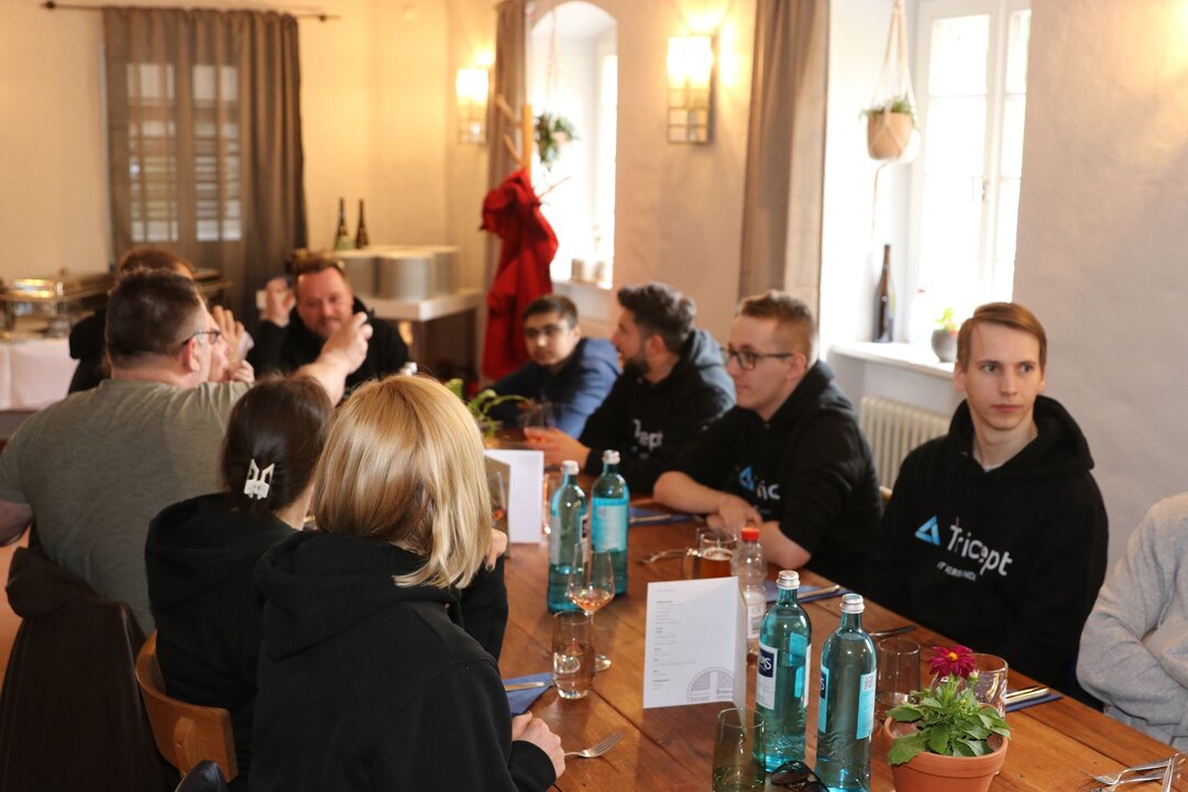 Begegnungen, Jubiläen und Klosterabenteuer: Tricept feiert Gemeinschaft beim Teamevent