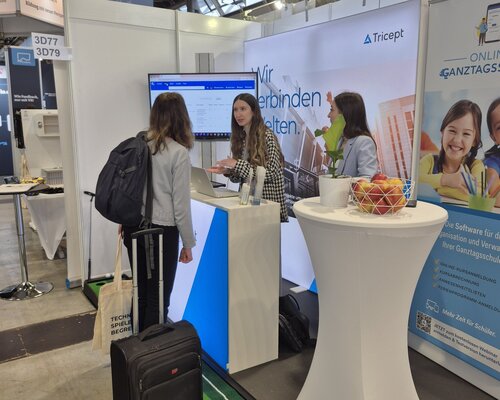 Tricept auf der Didacta 2025: Azubis präsentieren digitale Lösung für den Ganztagsschulbetrieb